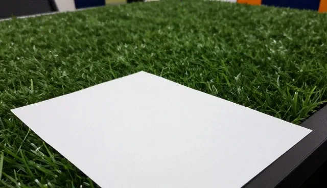 人造草坪：批量采购的性能与适用条件分析